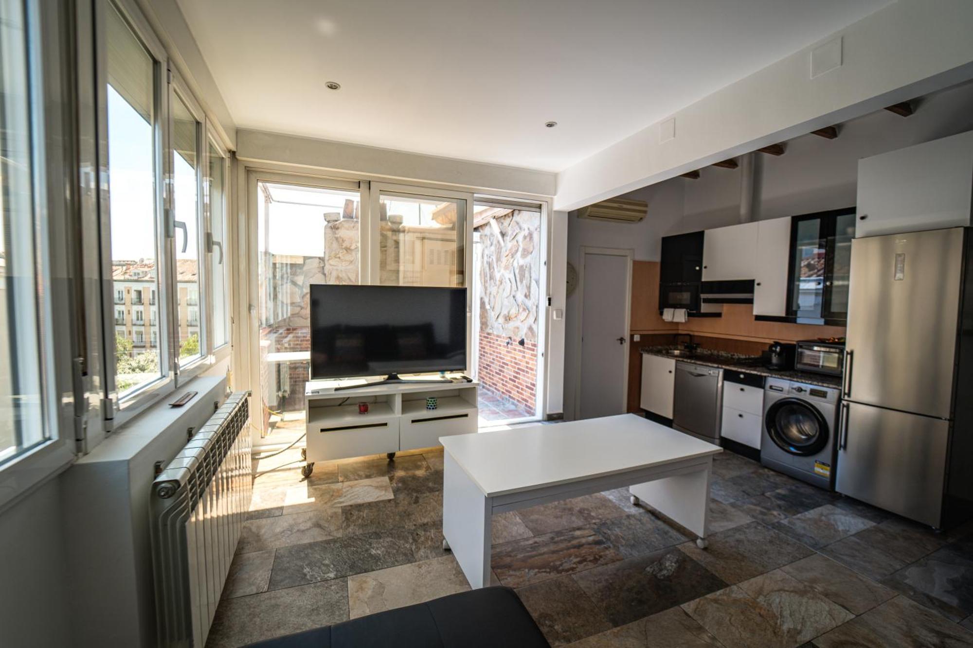 Centrico Atico En Madrid By Bebalmy Apartment Ngoại thất bức ảnh