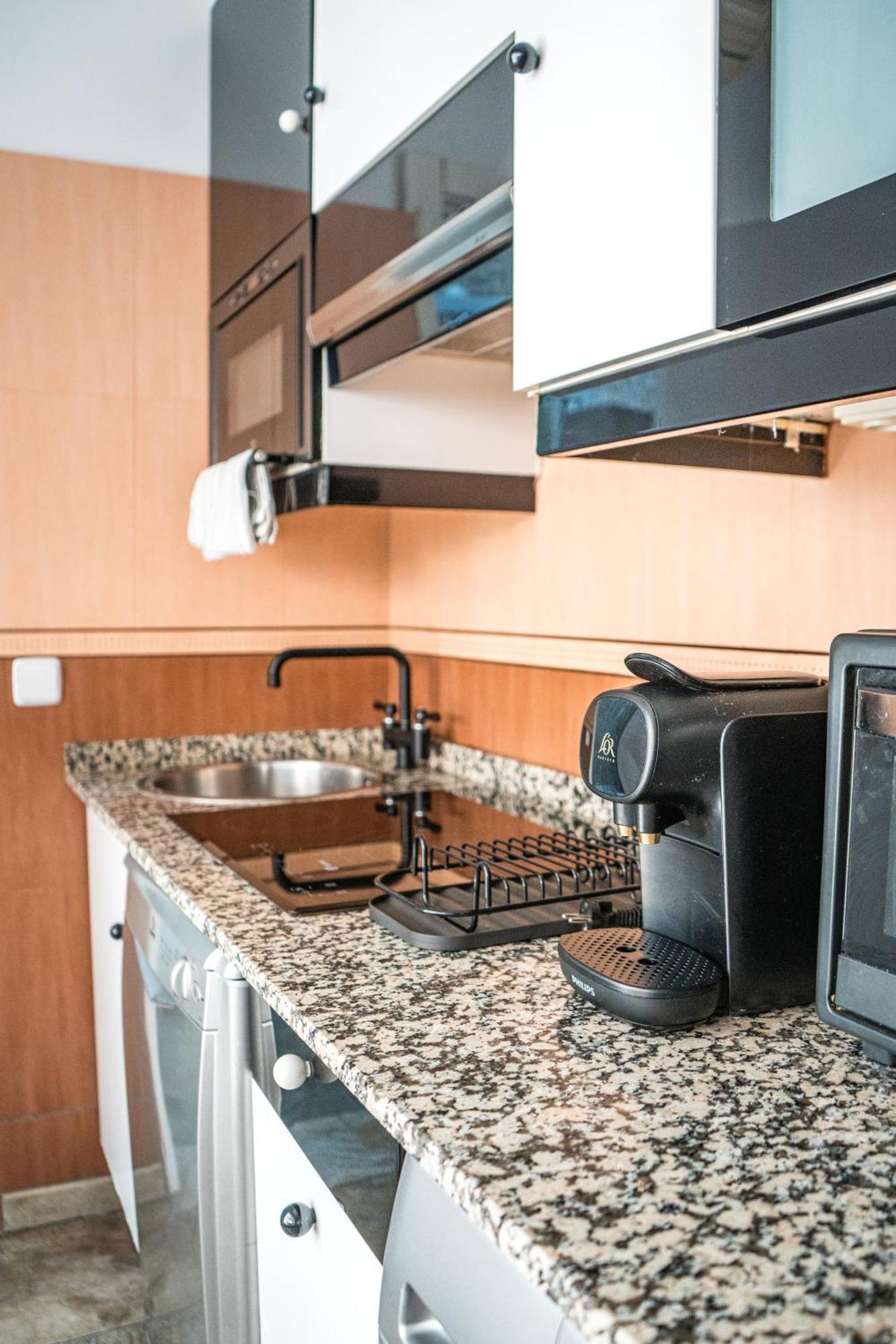 Centrico Atico En Madrid By Bebalmy Apartment Ngoại thất bức ảnh