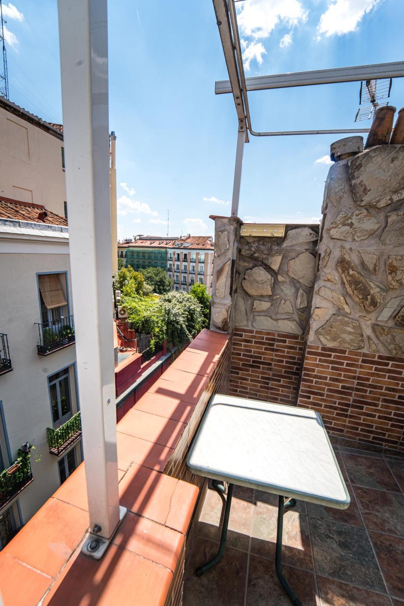 Centrico Atico En Madrid By Bebalmy Apartment Ngoại thất bức ảnh